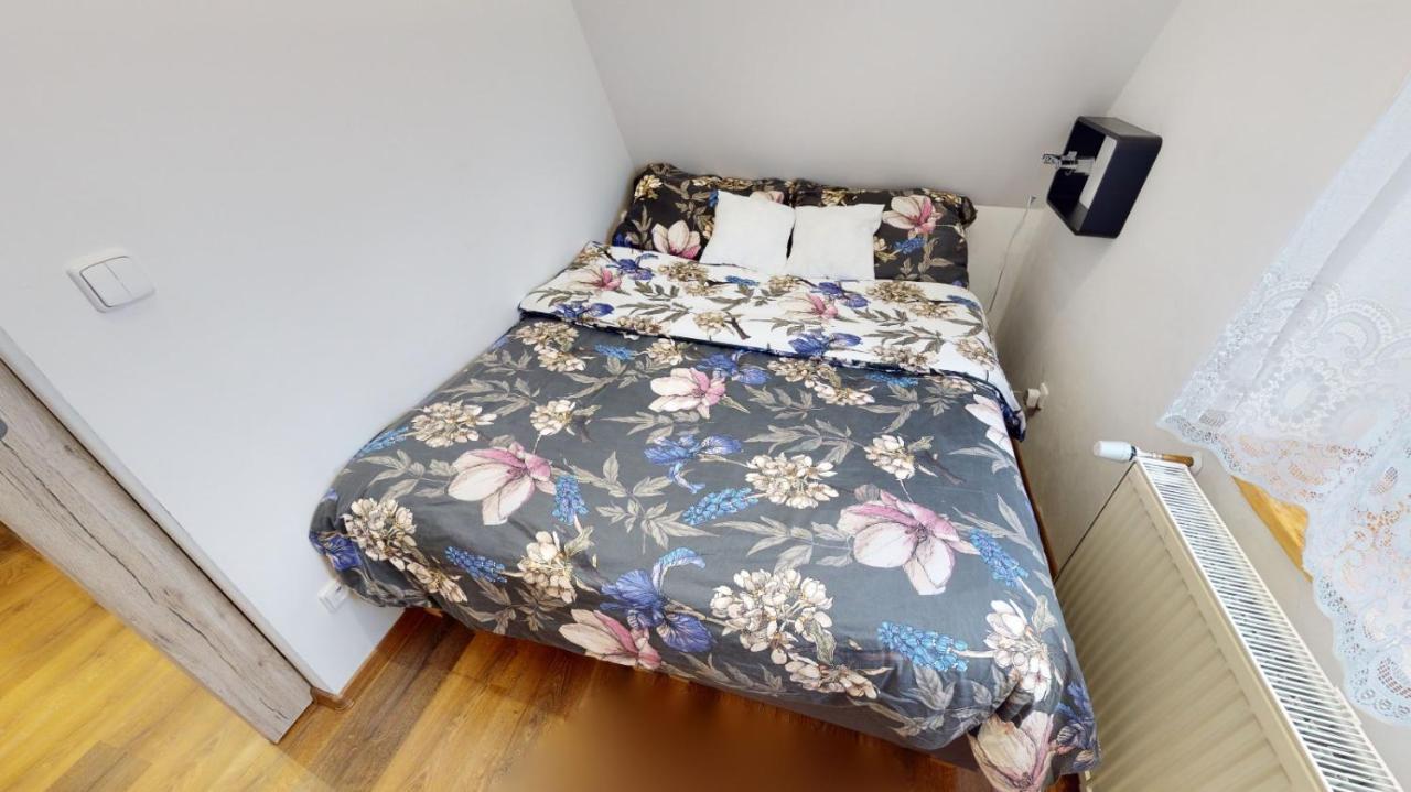 Atelier Vary V Nove Zrekonstruovanem Dome * Karlsbad
